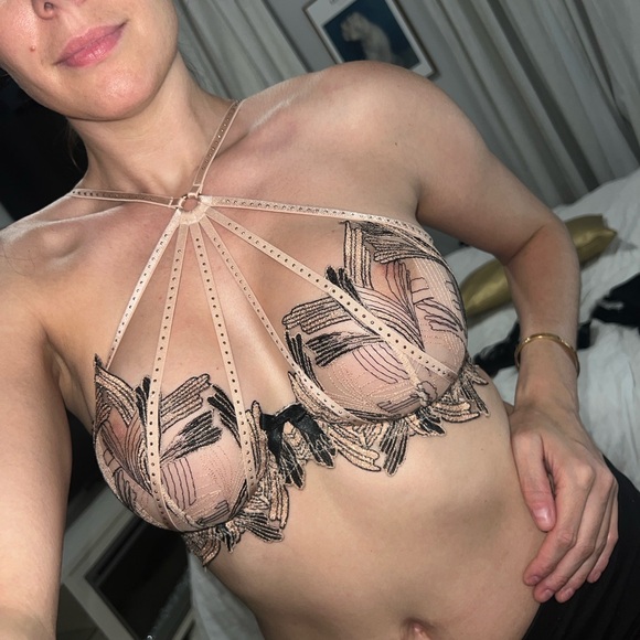 Agent Provocateur Other - Agent Provocateur Black and Tan Lace Bra